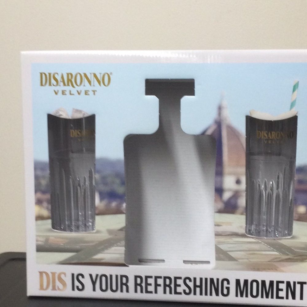New Disaronno Gift Set Box